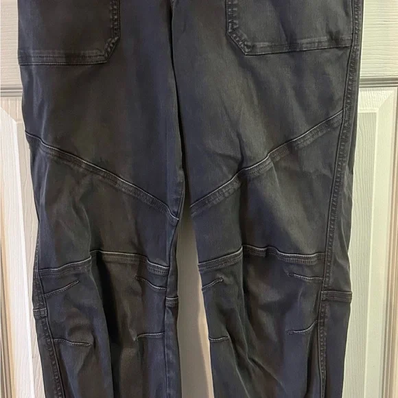 SPANX Gray Track Pants with Tapered Leg and Elastic Cuffs - Picture 3 of 5